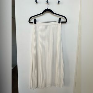 White Pleated Forever 21 High Waisted Maxi Skirt